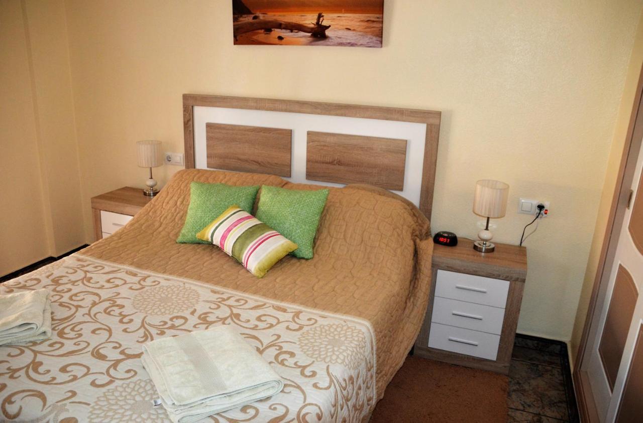 Naufragos Beach Apartment Торевьиа Экстерьер фото