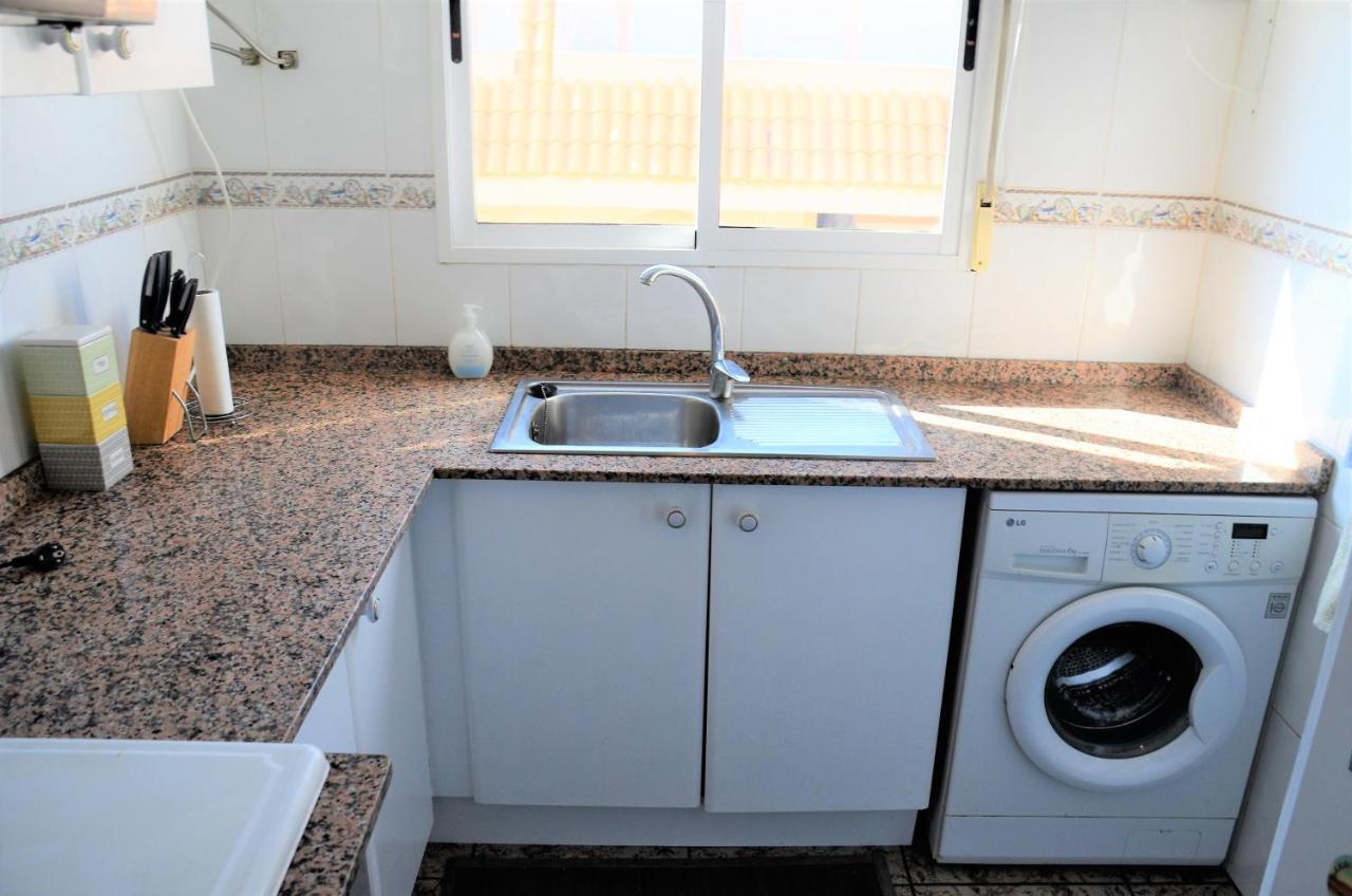 Naufragos Beach Apartment Торевьиа Экстерьер фото